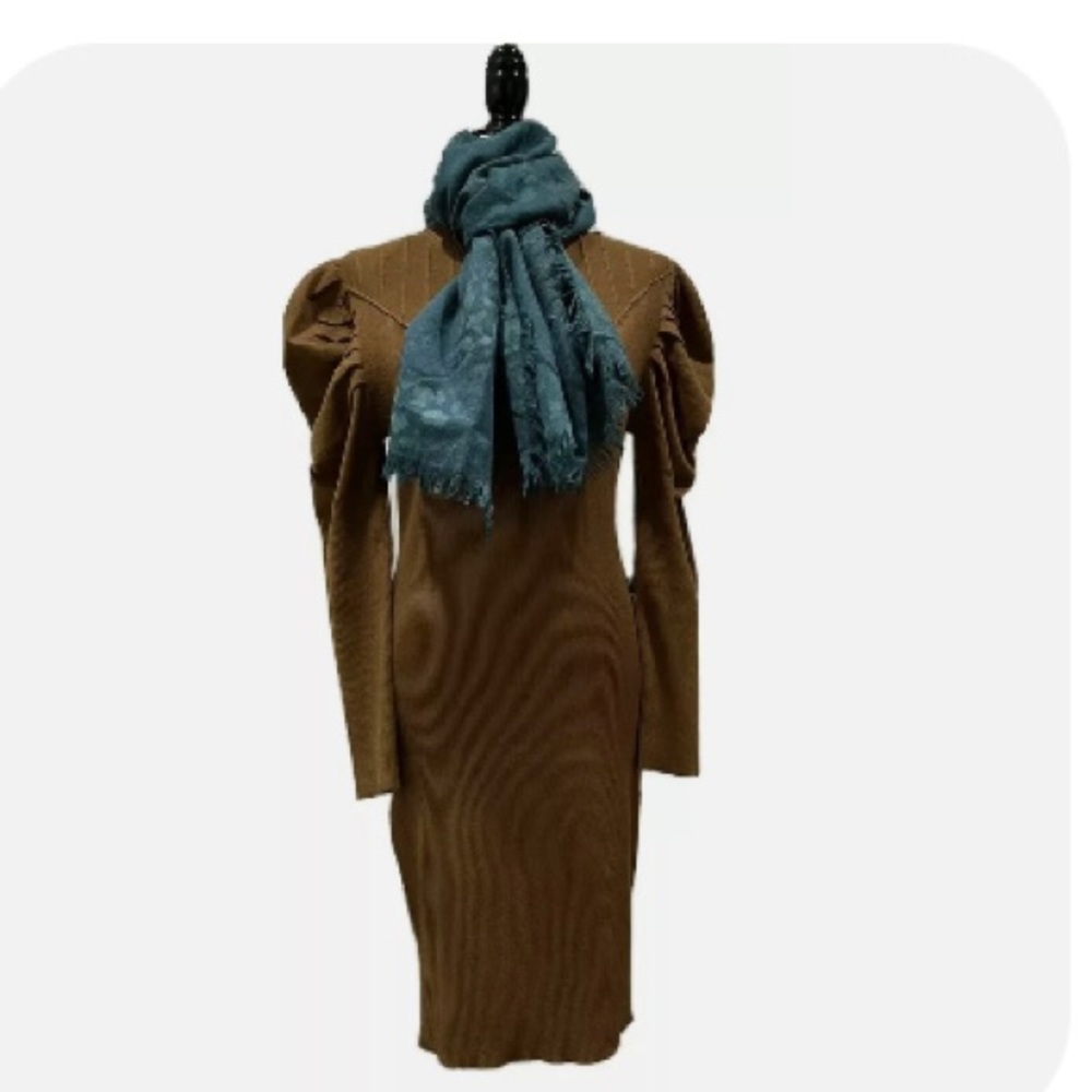 Almost Famous Women's Below Knee Dress Mocha Size Medium Long Sleeves